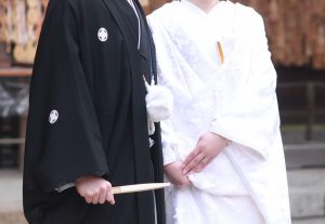 少人数結婚式を徹底解説！「少人数」は何人まで？内容はどうすればいい？お悩みを解決